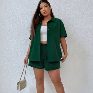 Matching set ! Gorgeous green botton down blouse and shorts.